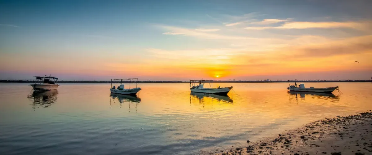 Top 5 Beaches in Dammam Surrender to the Sunny Side, Sand and Shores